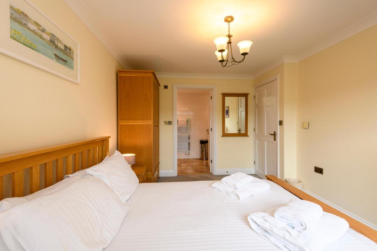 Porth Veor Manor & New Quay
